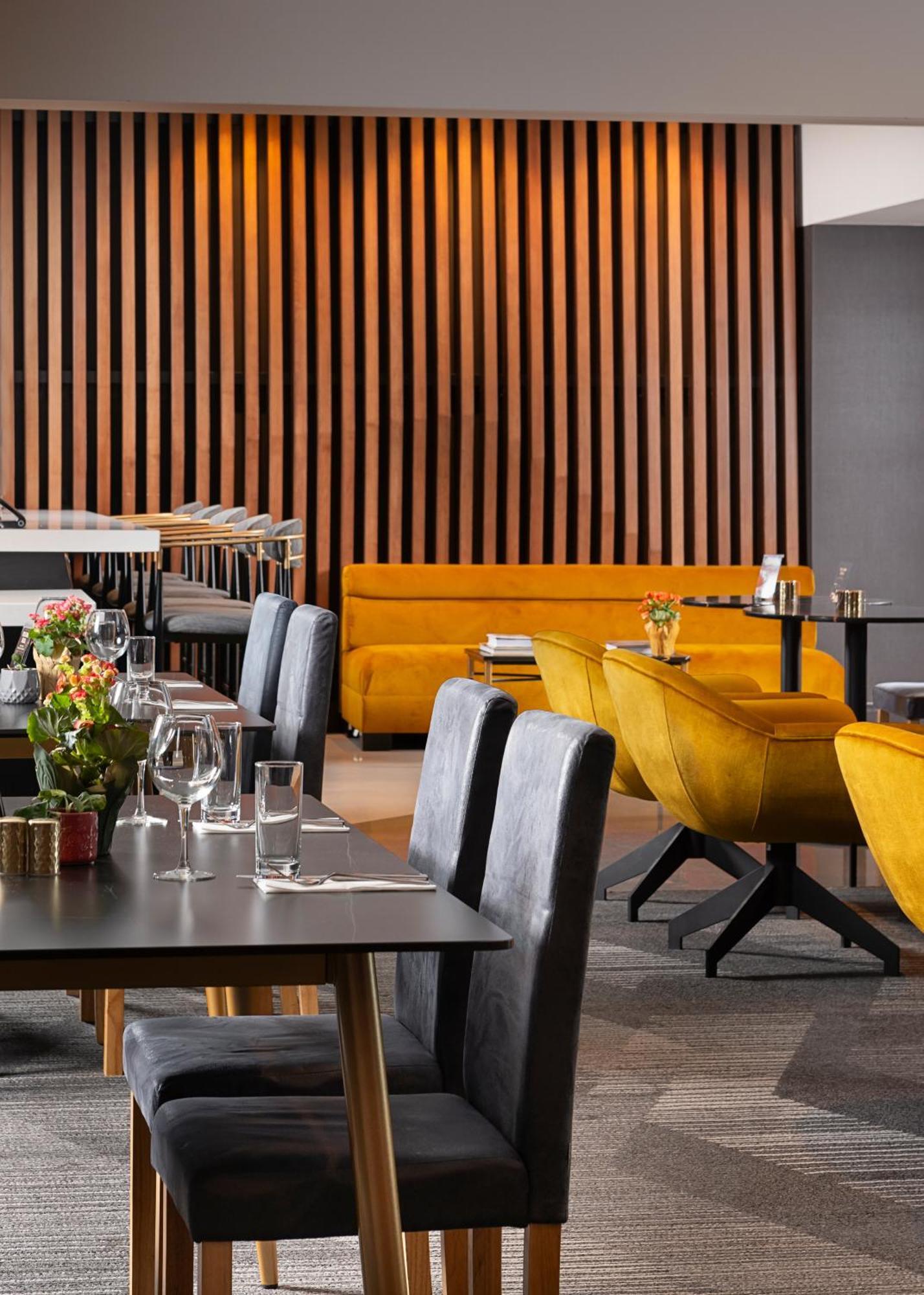 Champions Club And Hotel, Westchase Hotel