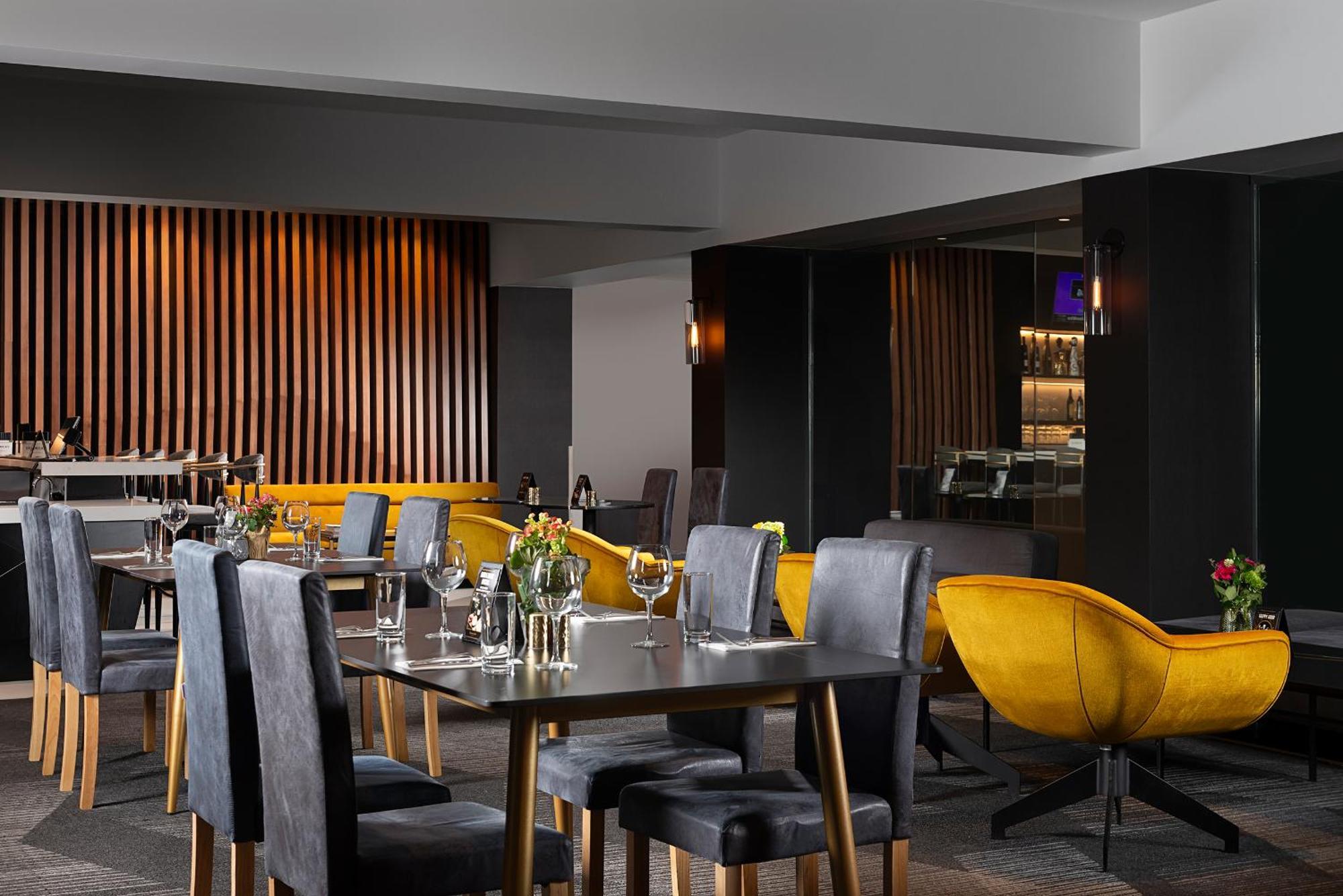Champions Club And Hotel, Westchase Hotel