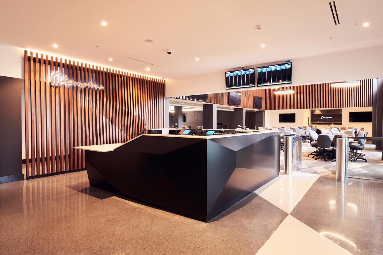 Champions Club And Hotel, Houston Westchase 4*